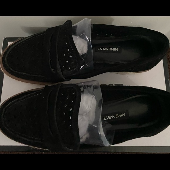 Black Sude Nine West Oxford Shoes lug sole - Picture 5 of 6